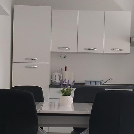 Apartments Sunrise Преко Екстер'єр фото