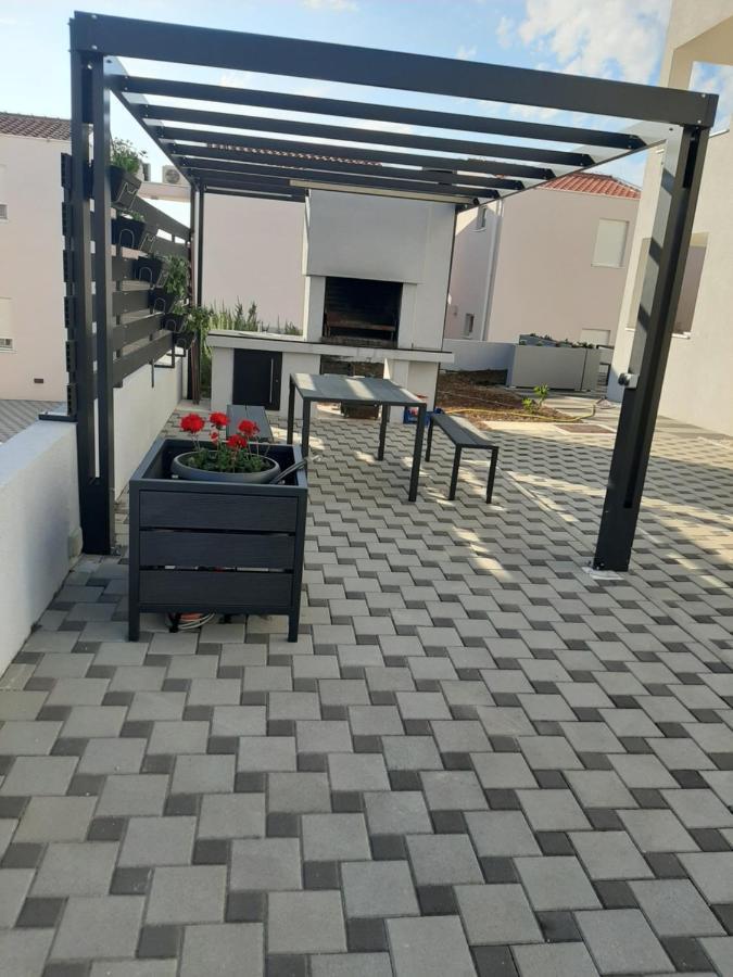Apartments Sunrise Преко Екстер'єр фото