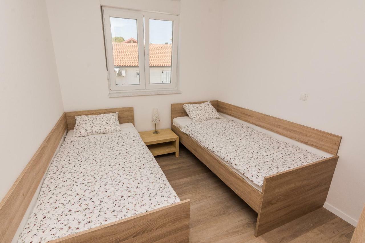 Apartments Sunrise Преко Екстер'єр фото