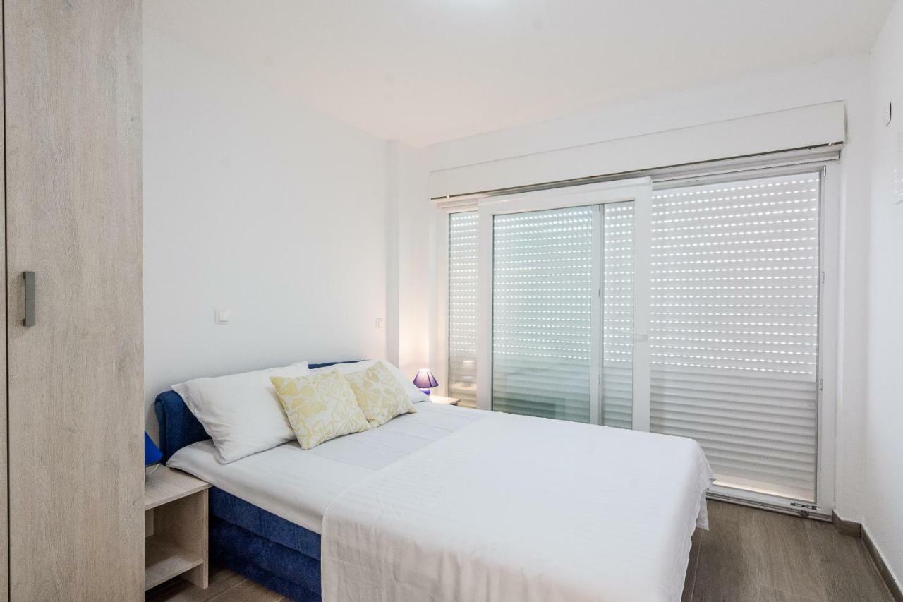 Apartments Sunrise Преко Екстер'єр фото