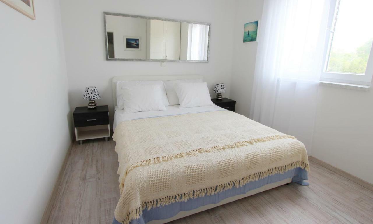 Apartments Sunrise Преко Екстер'єр фото