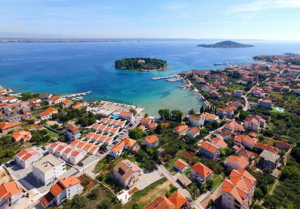 Apartments Sunrise Преко Екстер'єр фото